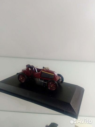 Модель автомобиля renault norev1:43