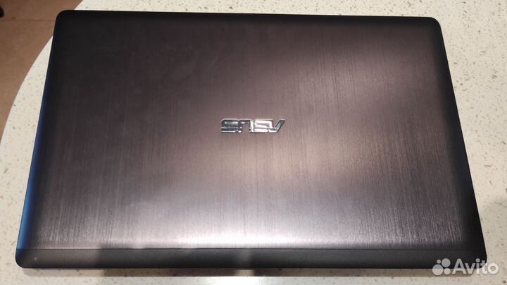 Ноутбук Asus Vivobook S200E