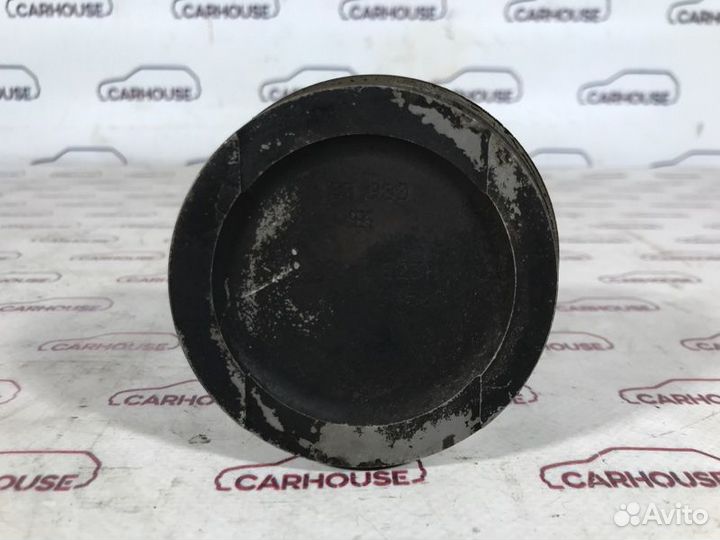 Шатун с поршнем Volkswagen Golf 4 1.6 AKL 1997