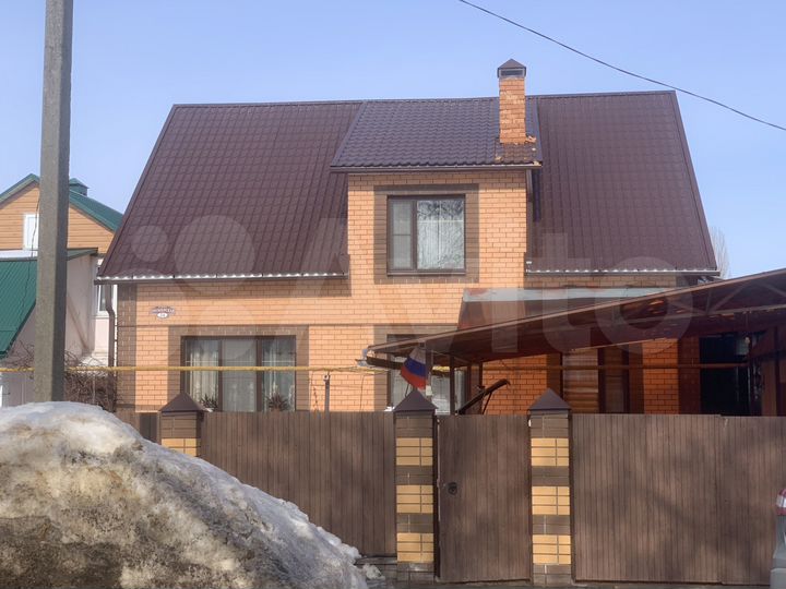 Коттедж 205,5 м² на участке 8,7 сот.