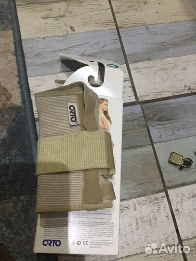 Бандаж на лучезапястный сустав