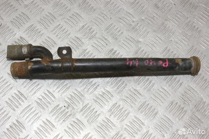 Трубка системы охлаждения Renault Logan 2005 2014