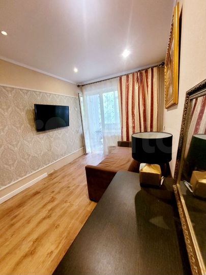 2-к. квартира, 54 м², 3/5 эт.