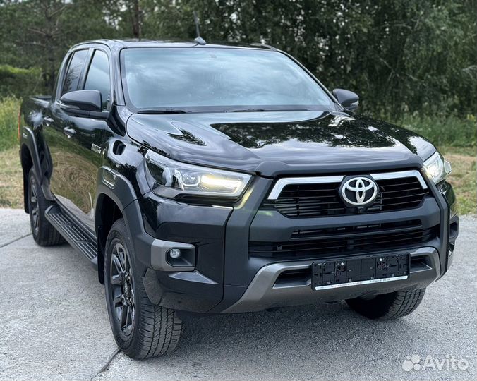 Toyota Hilux 2.8 AT, 2022, 33 км