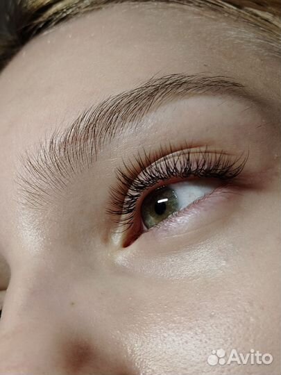 Модель на Наращивание ресниц