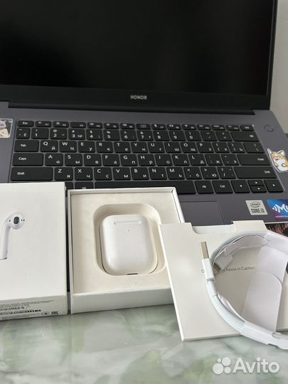 Наушники Apple AirPods 2