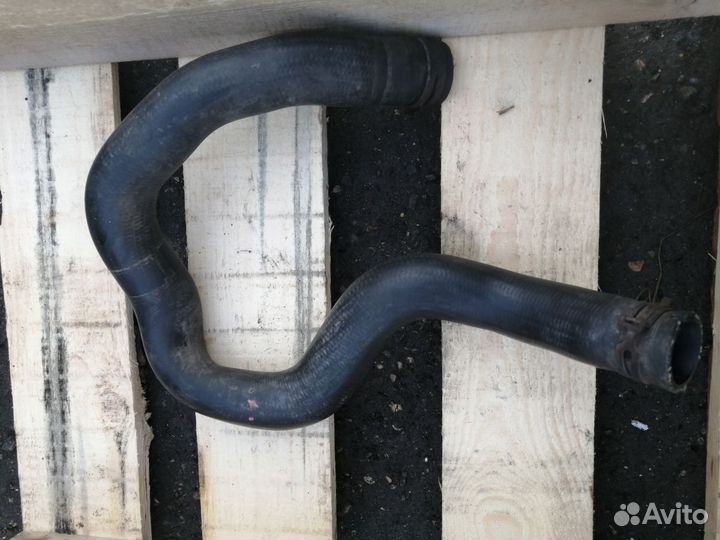 Патрубок радиатора Opel Astra H 1.3D