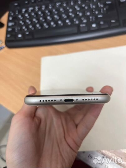 iPhone 11, 256 ГБ