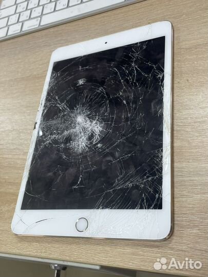 iPad mini 4 A5550 на запчасти