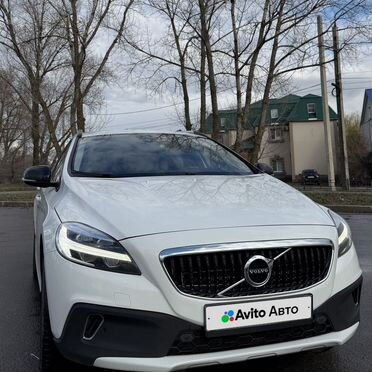 Volvo V40 Cross Country 2.0 AT, 2017, 192 000 км
