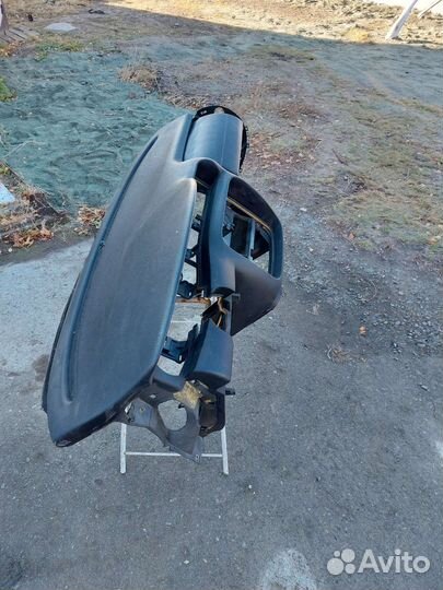 Панель приборов торпедо Opel Omega B