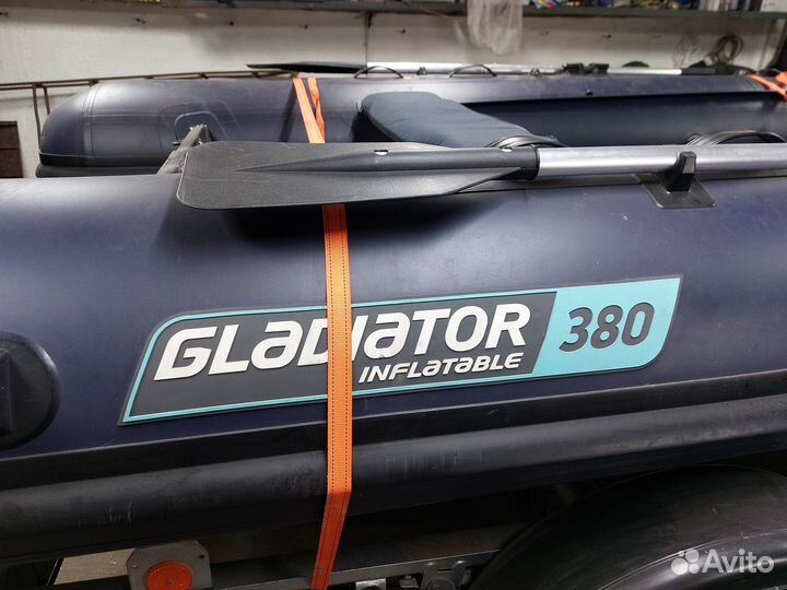 Лодка в комплекте с мотором