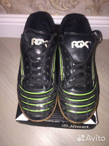 Футбольные бутсы