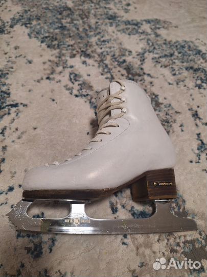 Фигурные коньки risport RF3 225