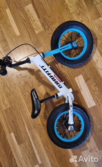 Беговел Graffiti rocket