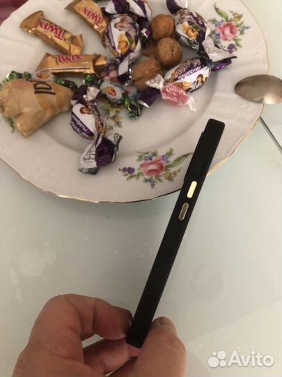 Чехол на iPhone 13