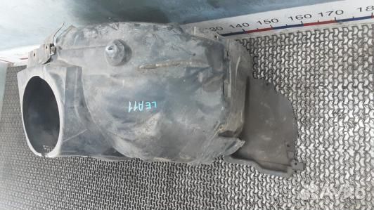 Защита арок (защита крыла, подкрылок) передняя левая mercedes benz C-class W203 (LEA11H301)