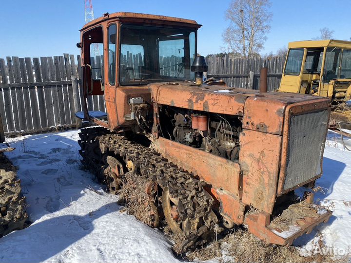 Трактор ВгТЗ ДТ-75, 1982