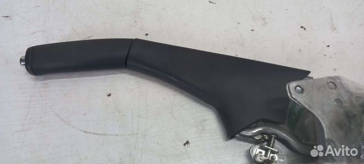 Ручник Mitsubishi Pajero Sport2