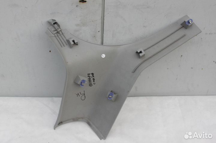 Обшивка проема багажника R универсал Опель Астра Н