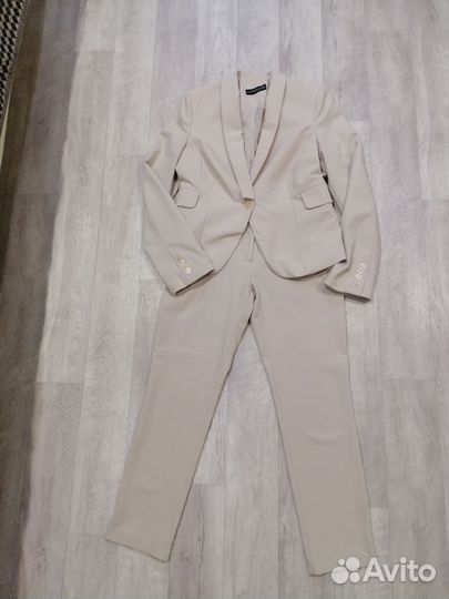 Костюм брючный