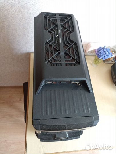 Системный блок с монитором