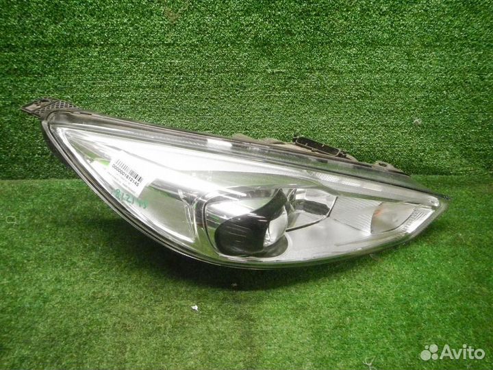 Фара правая Ford Focus/Focus RS/Focus ST