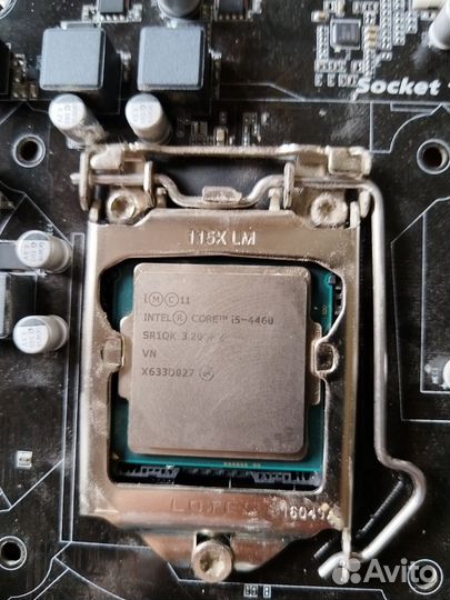 Материнская плата с процессором