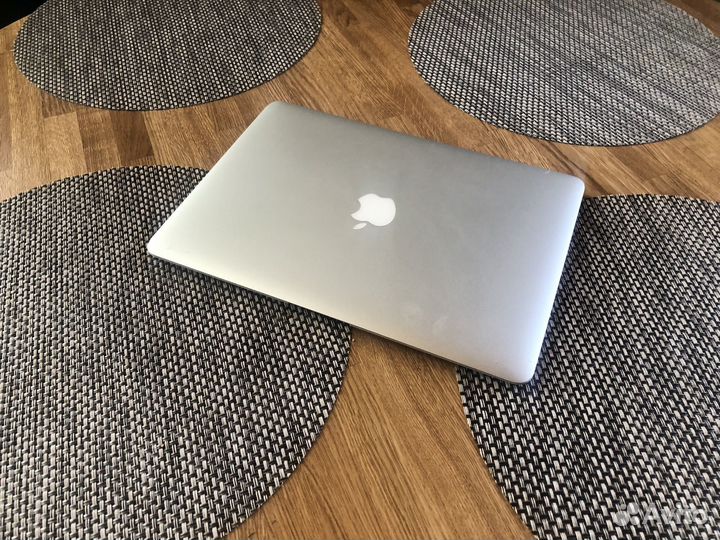 Macbook air 2019 акб как новый