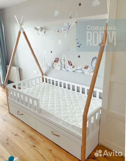 Детская Кровать из бука с бортиком