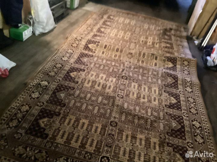 Ковер шерстяной