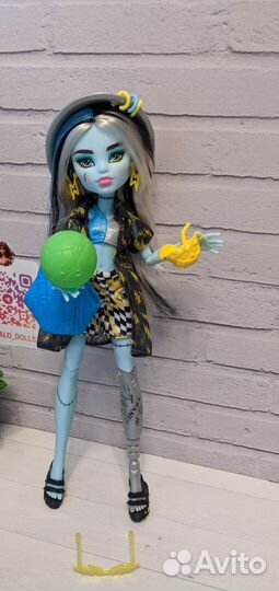 Кукла монстер хай френки штейн остров страха