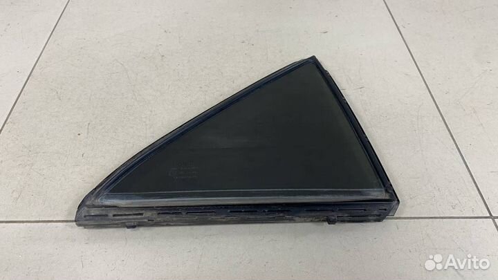 Стекло двери задней правой форточка Toyota Camry V