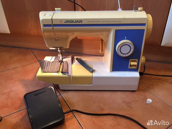 Швейная машина Jaguar 444
