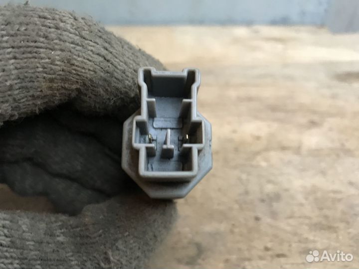 Датчик педали сцепления Mazda 323F BA Мазда