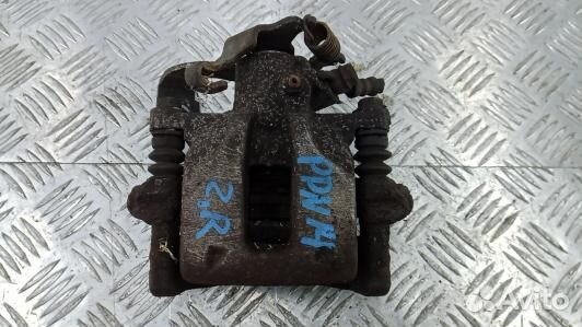 Суппорт тормозной задний правый toyota auris E150