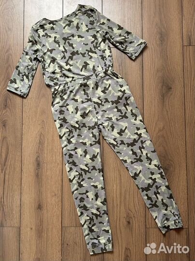 Комбинезон детский новый 134-140 на девочку