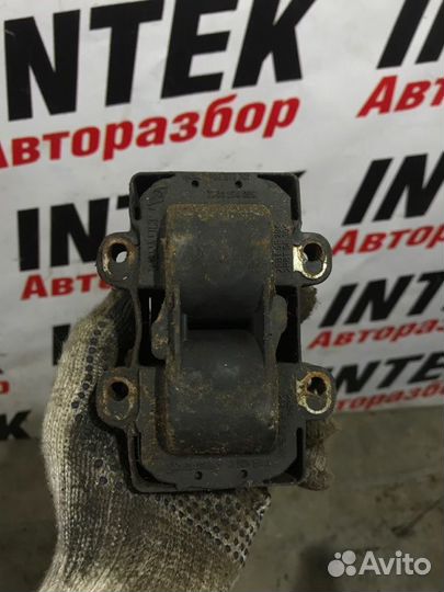 Катушка зажигания Renault Logan седан 1.4 2007