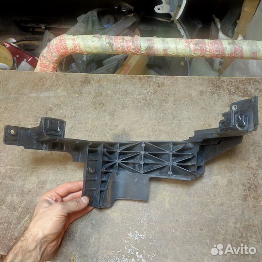 Крон-н рамки рад-ра прав Elantra MD 11-16 Ориг