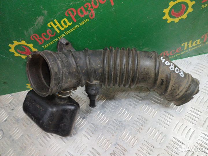 Патрубок воздушного фильтра Toyota Rav 4