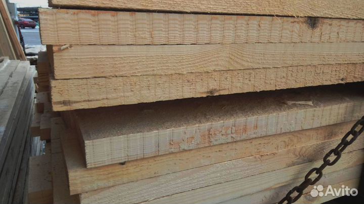 Прочные доски из сосны для вашего участка