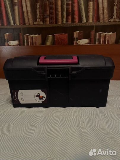 Ящик для щеток Конный