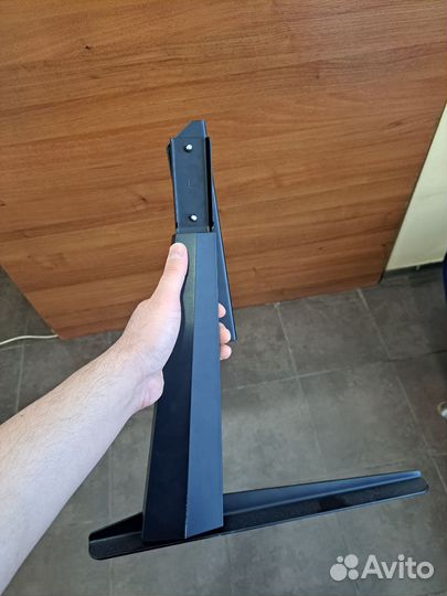 Стойка с кронштейном