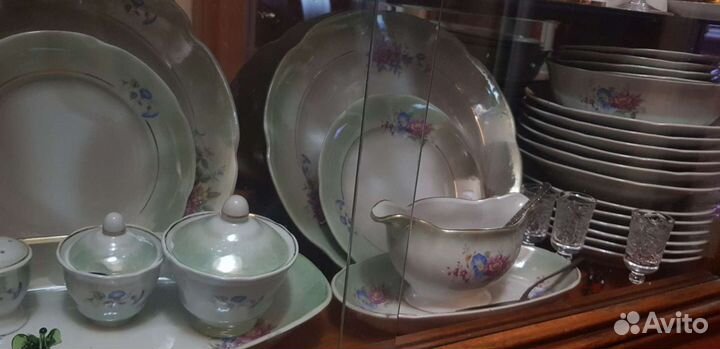 Обеденный сервиз