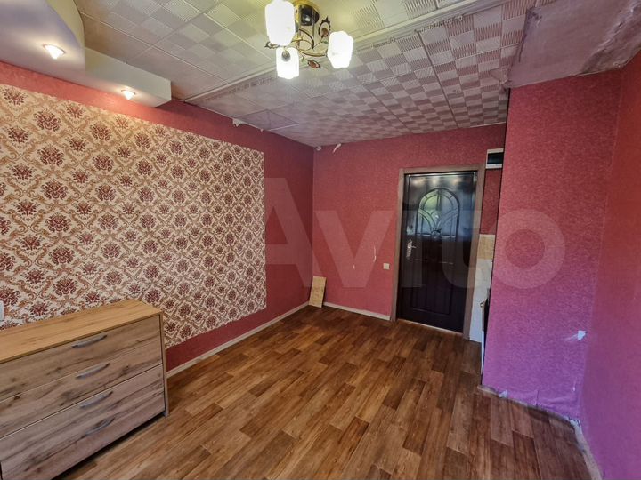 Комната 12 м² в 7-к., 1/5 эт.