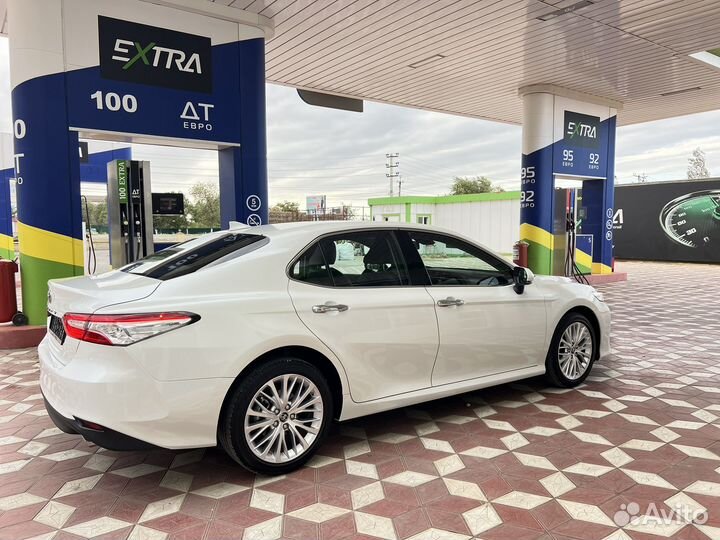 Toyota Camry 2.5 AT, 2019, 13 450 км