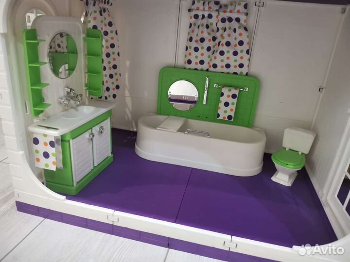 Домик кукольный