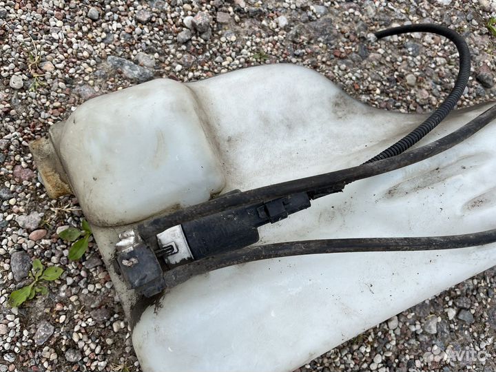 Renault megane 3 бачок омывателя