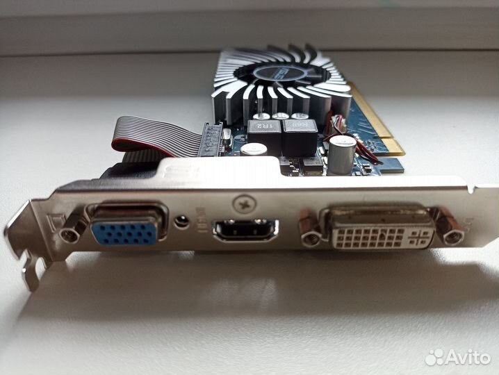 Видеокарта Asus nvidia GeForce 210