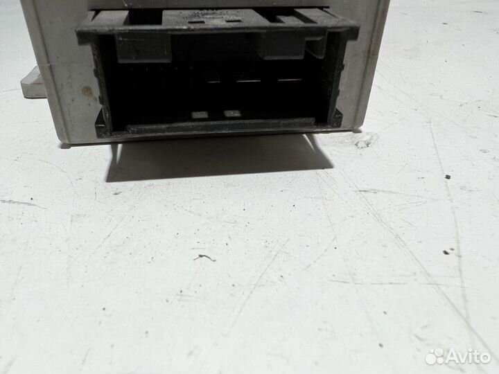 Блок управления бесключевым доступом BMW Z4 E85/E8